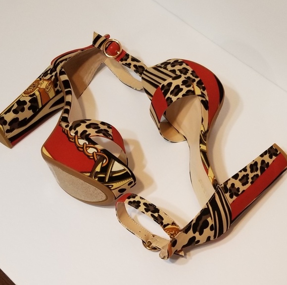 Chunky Platform Sandal - Picture 6 of 6